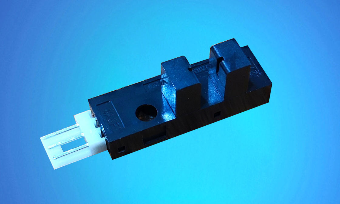 Sensor fotoelektrik tipe slot hitam dengan volume kecil 5V