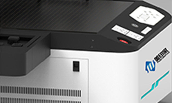 6 Kecepatan Lintas CMYK UV Flatbed Printer Dengan Kapasitas Tinggi Untuk Multi Material